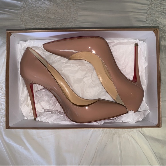 Christian Louboutin Pigalle Pointed Toe Pump - Picture 4 of 8